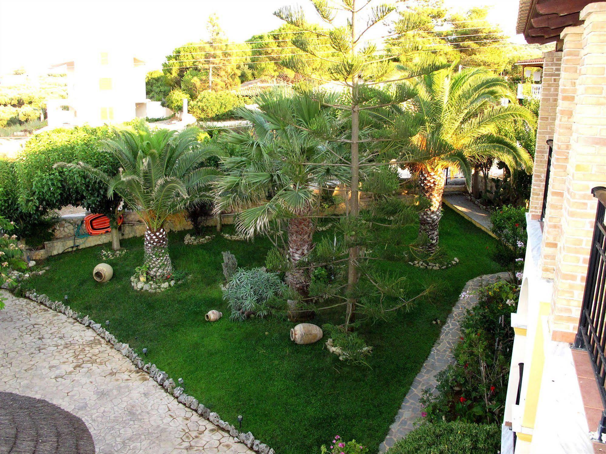 Calypso Studios Amoudi Extérieur photo