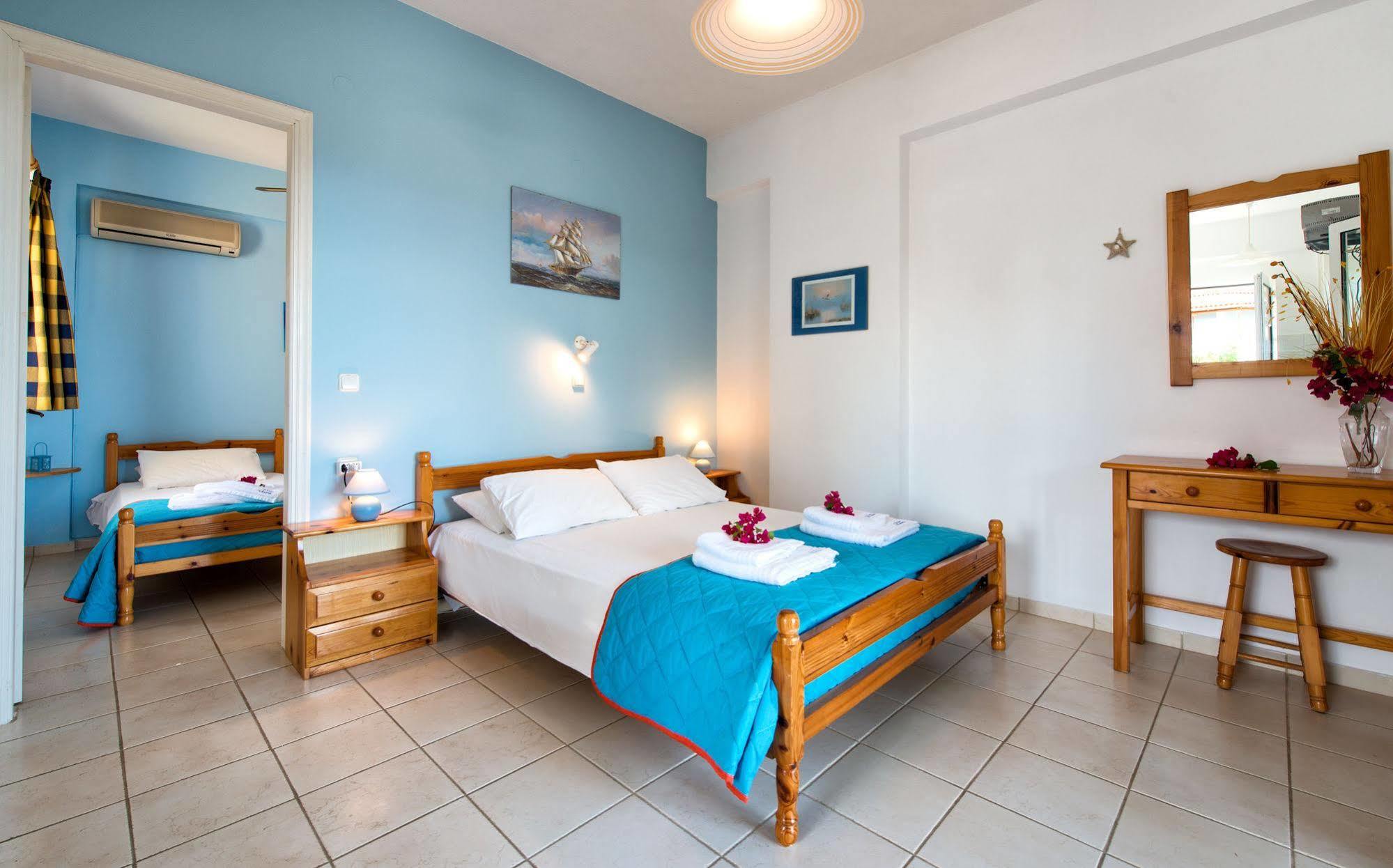 Calypso Studios Amoudi Extérieur photo